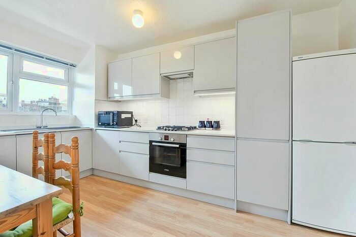 1 Bedroom Flat To Rent In Pleydell Estate, Lever Street, London, EC1V