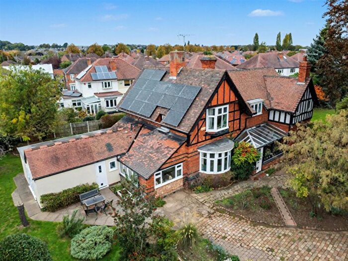 5 Bedroom Detached House For Sale In Ireton Grove, Attenborough, NG9