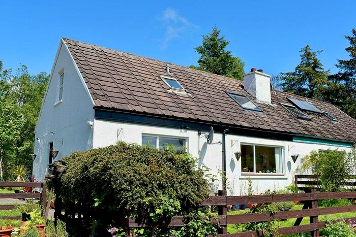 3 Bedroom Property For Sale In Acharacle, PH36