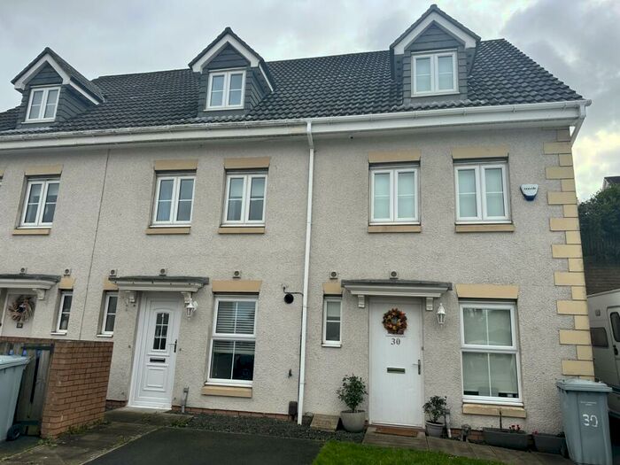 4 Bedroom Town House To Rent In Hawthorn Ave, Cambuslang, G72