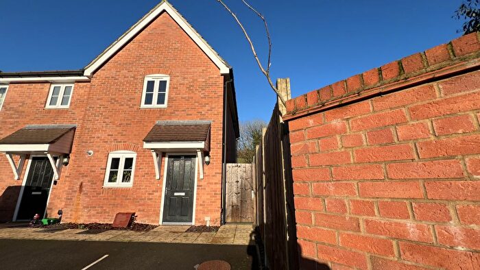 2 Bedroom Semi-Detached House For Sale In Rowden Way, Shalden, GU34