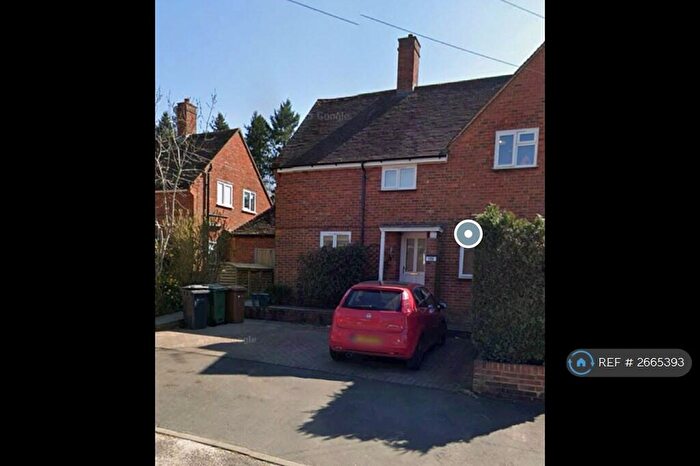 3 Bedroom Semi Detached House To Rent In Tillingbourne Road, Shalford, GU4