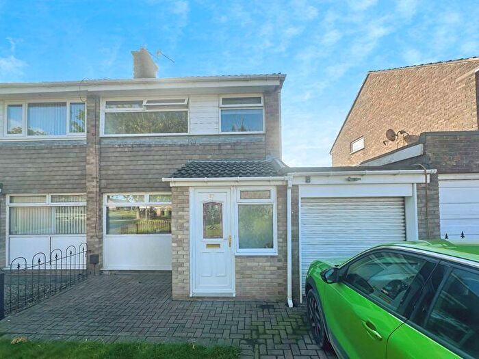 3 Bedroom Semi Detached House For Sale In Burnside, Ashington, NE63