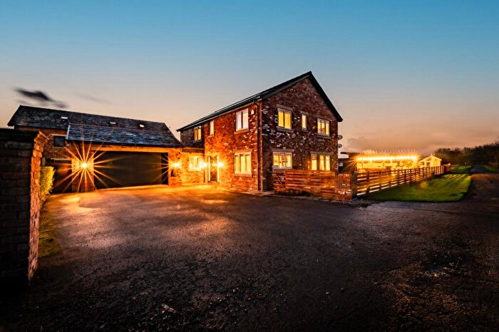 4 Bedroom Detached House For Sale In Wham Lane, Little Hoole, PR4