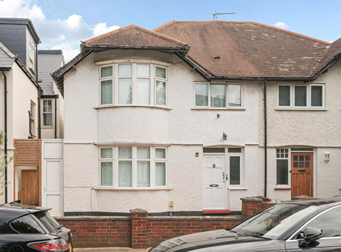 3 Bedroom Semi-Detached House For Sale In Melrose Avenue, London, NW2