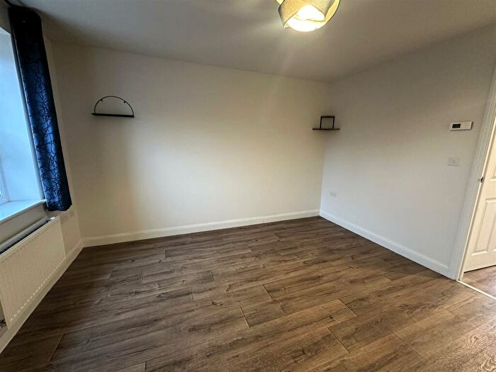 2 Bedroom End Of Terrace House To Rent In Harvey Avenue, Chippenham, SN15