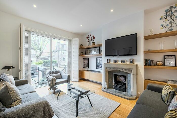 4 Bedroom Flat To Rent In Porchester Terrace, London W2