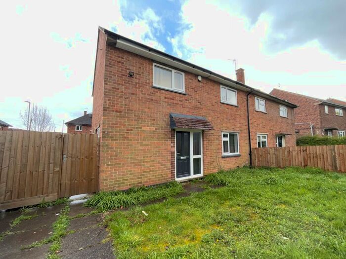3 Bedroom Semi-Detached House To Rent In Old Ashby Road, Loughborough, LE11