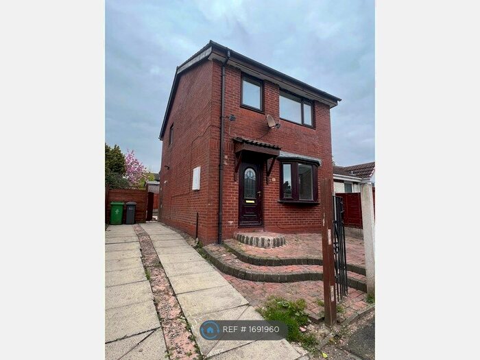 3 Bedroom Semi-Detached House To Rent In Sequoia Street, Manchester, M9