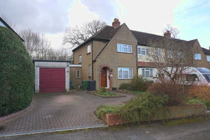 3 Bedroom End Of Terrace House To Rent In Compton Crescent, Chessington, KT9