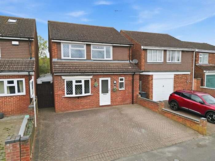 3 Bedroom Detached House For Sale In Gravel Pit Road, Flitwick, MK45