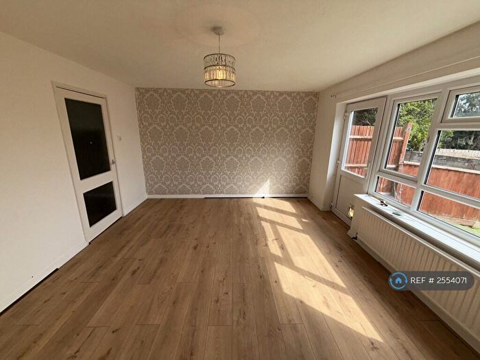 3 Bedroom Terraced House To Rent In Prince Charles Close, Southwick, Brighton, BN42