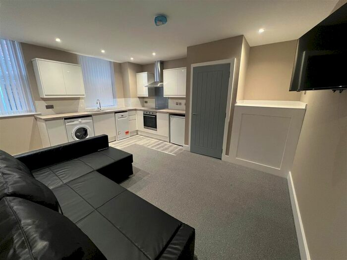 1 Bedroom Flat To Rent In Scale Lane, Hull, HU1