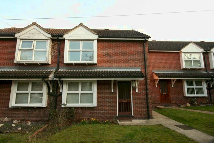 2 Bedroom House To Rent In Ambleside Station Road, AL5