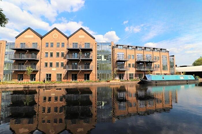 2 Bedroom Flat For Sale In Waterloo Road, Uxbridge, UB8