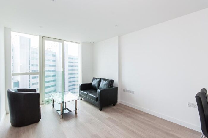 1 Bedroom Apartment To Rent In Pinnacle Apartments, Saffron Square, Croydon, CR0