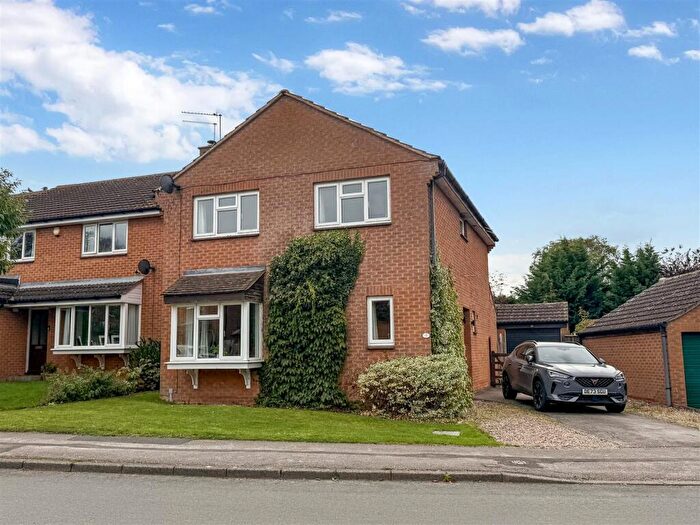 4 Bedroom Detached House For Sale In Meadow Way, Kinoulton, Nottingham, NG12