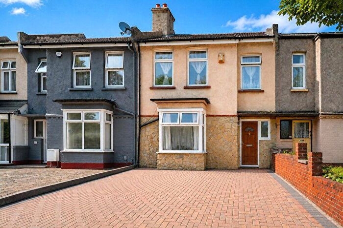 4 Bedroom Terraced House For Sale In Wickham Lane, London, SE2