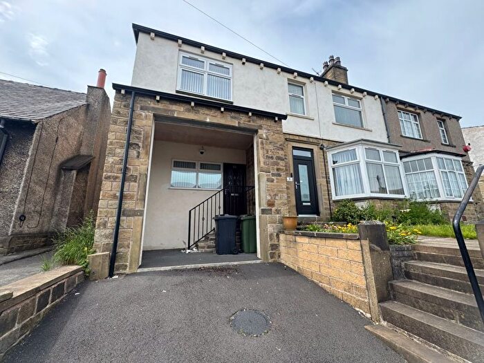 2 Bedroom Flat To Rent In Ellison Street, Huddersfield, HD4