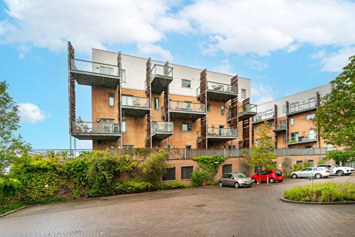 1 Bedroom Flat For Sale In Rustat Avenue, Cambridge, CB1
