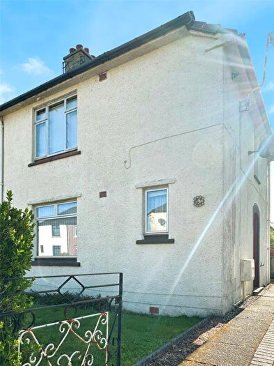 3 Bedroom Semi Detached House To Rent In Stark Avenue, Camelon, Falkirk, FK1