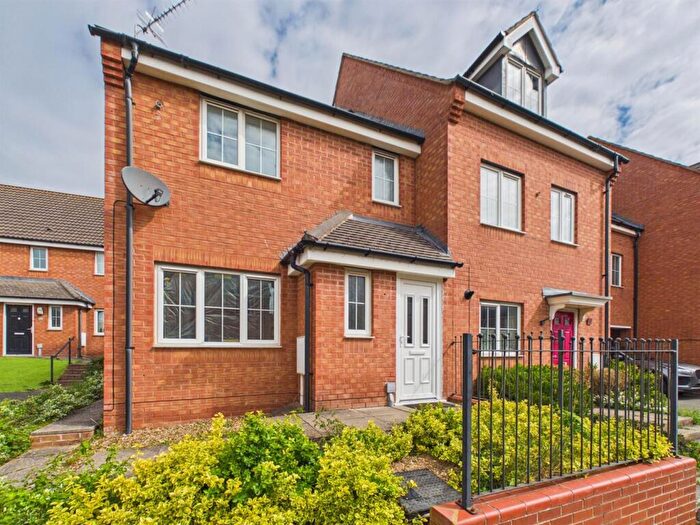 3 Bedroom Semi-Detached House To Rent In , Bunting Road, Corby, NN18