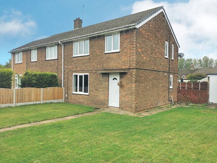 3 Bedroom Semi-Detached House For Sale In The Oval, Beal, Goole, DN14