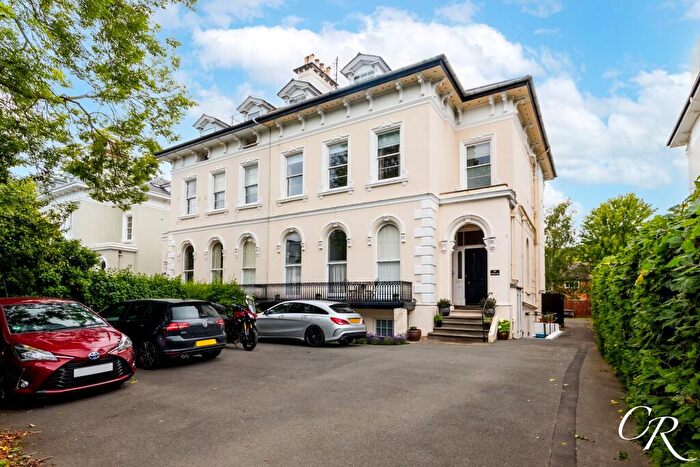 2 Bedroom Flat For Sale In Lansdown Road, Cheltenham, GL51