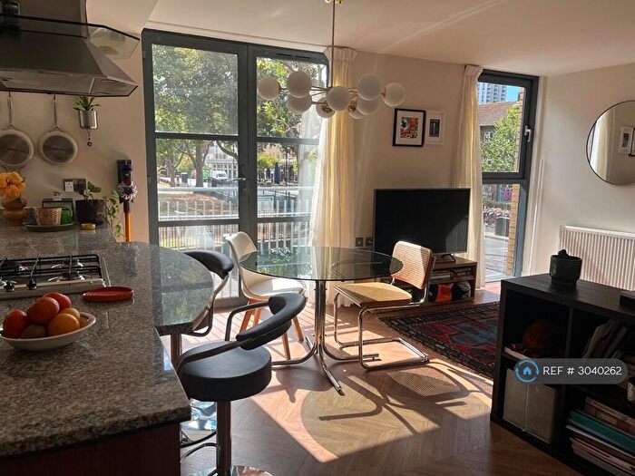 2 Bedroom Flat To Rent In Lanesborough Court, London, N1