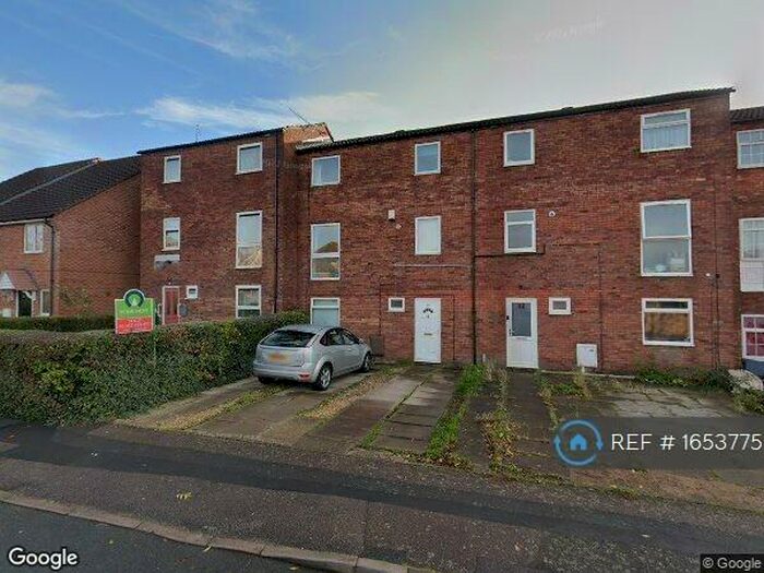 5 Bedroom End Of Terrace House To Rent In Bishopdale Road, Leicester, LE4