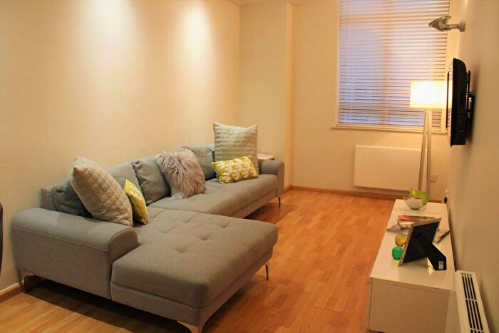 1 Bedroom Flat To Rent In City Road, City, London, EC1V
