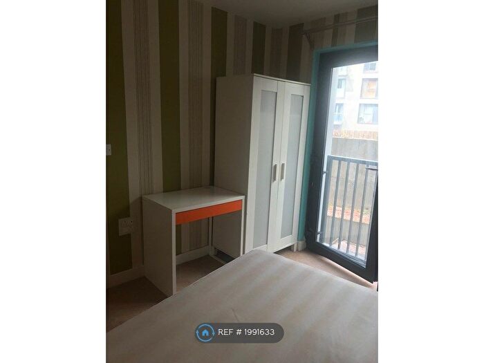 2 Bedroom Flat To Rent In Hub, Birmingham, B4