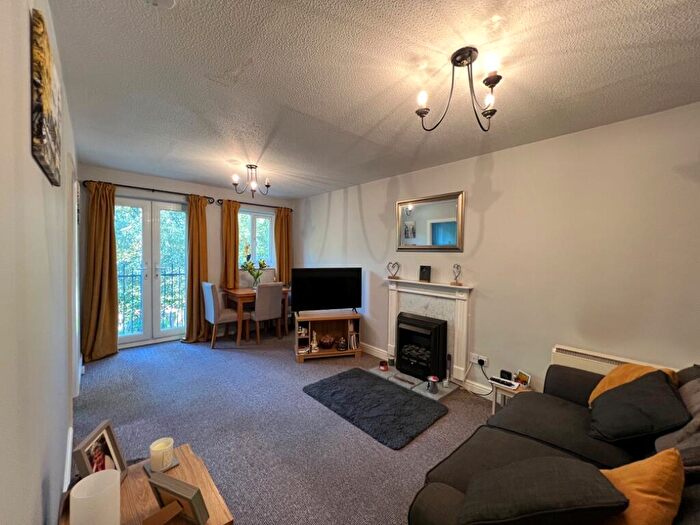 1 Bedroom Flat To Rent In St. Clements Fold, M41