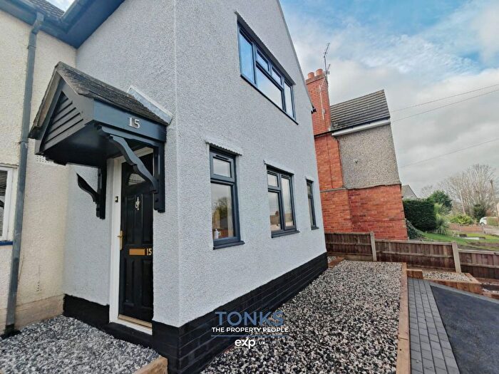 2 Bedroom End Terrace House For Sale In Hadcroft Road, Stourbridge, DY9