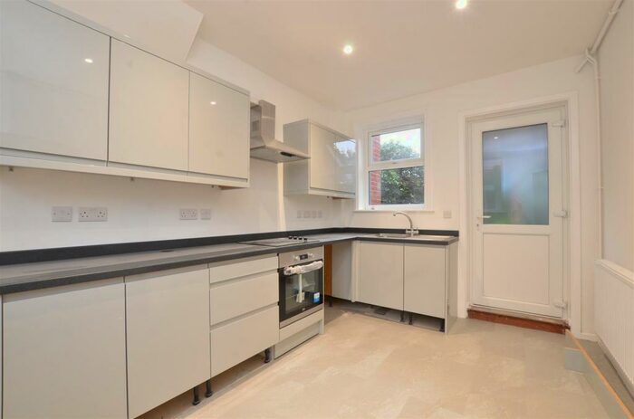 6 Bedroom Detached House To Rent In Norwich, NR2