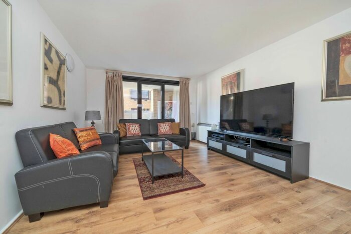 2 Bedroom Flat To Rent In Cromwell Road, London, SW7