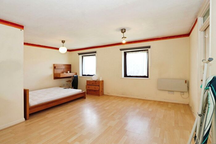 1 Bedroom Flat For Sale In Gloucester Road North, Filton, Bristol, Gloucestershire, BS34