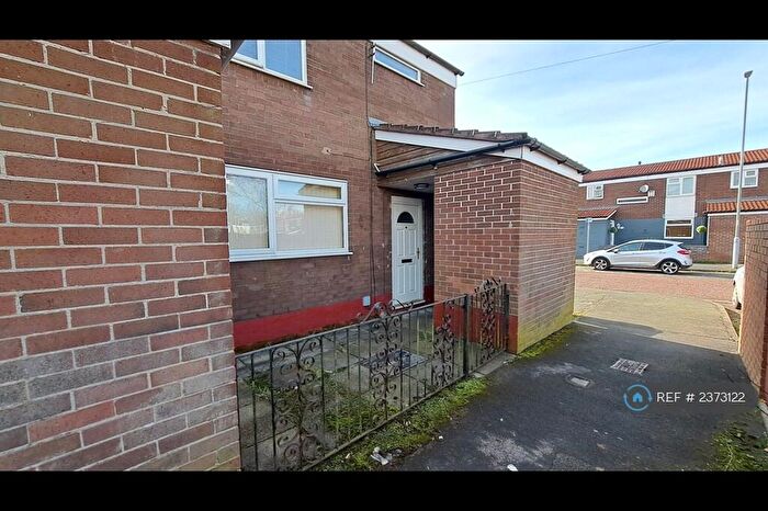 3 Bedroom Semi-Detached House To Rent In Cremorne Hey, Liverpool, L28
