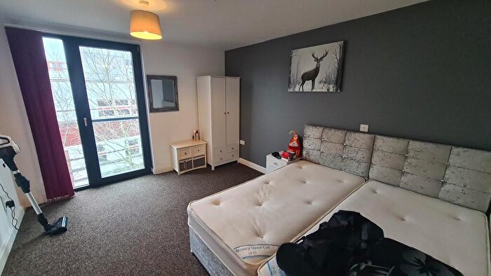 2 Bedroom Apartment To Rent In Southside, St Johns Walk, B5