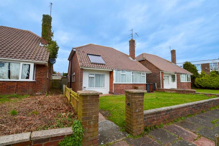 2 Bedroom Bungalow To Rent In Lindfield Road, Eastbourne, BN22
