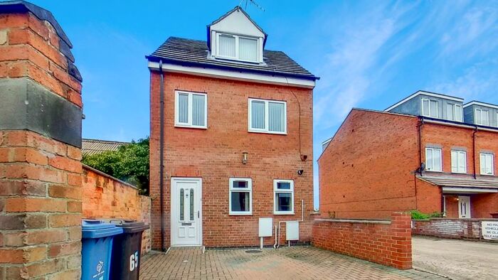 3 Bedroom Detached House To Rent In Hoult Street, Derby, Derbyshire, DE22