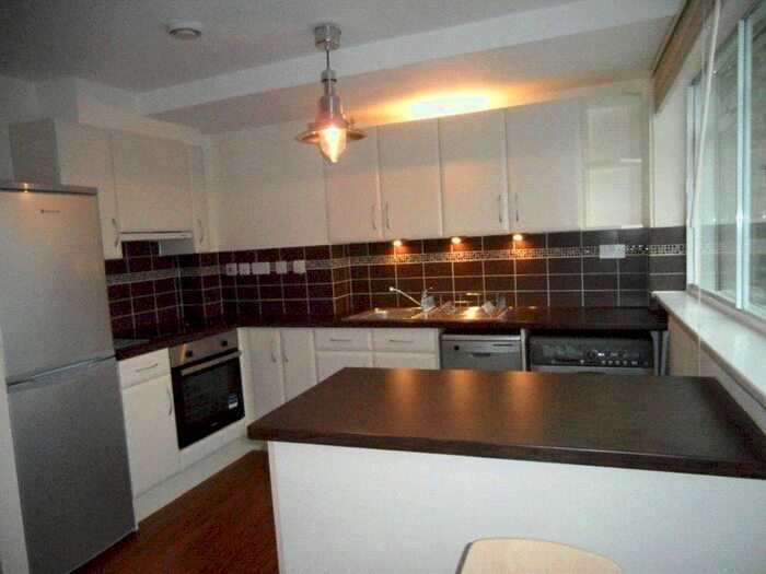 1 Bedroom Flat To Rent In Haymills Court, Ealing, London, W5