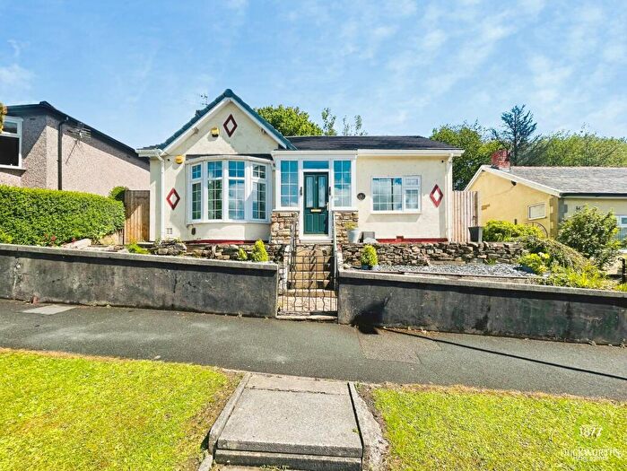 2 Bedroom Detached Bungalow For Sale In Underley Street, Burnley, BB10