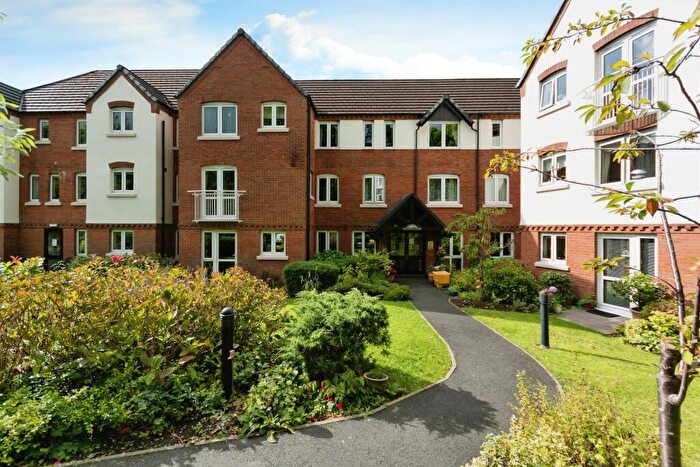 2 Bedroom Retirement Property To Rent In Lugtrout Lane, Solihull, B91