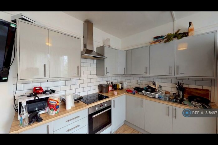 6 Bedroom Flat To Rent In Trafalgar Avenue, London, SE15