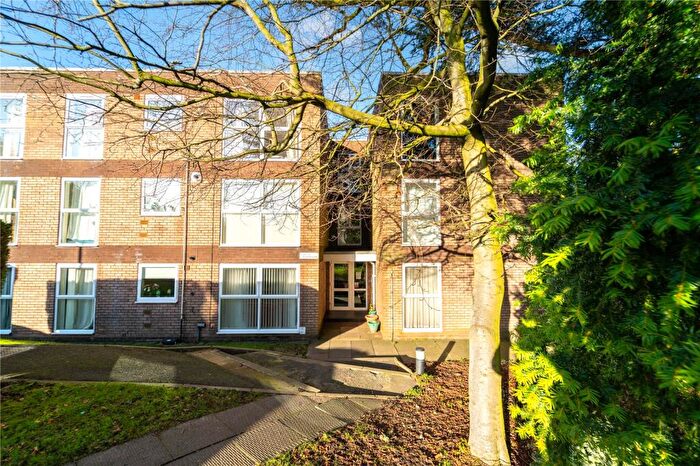 2 Bedroom Apartment To Rent In Seymour Close, Selly Park, Birmingham, West Midlands, B29