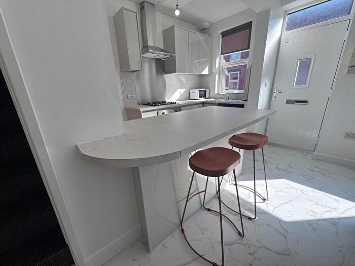 2 Bedroom Terraced House To Rent In Harold Mount, Hyde Park, Leeds, LS6