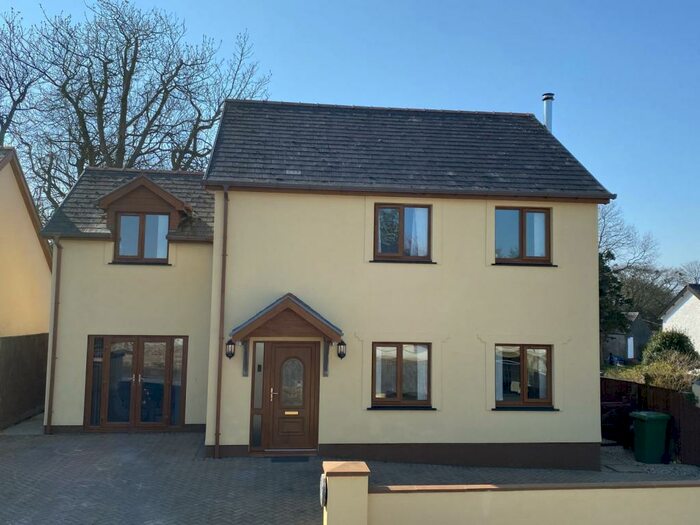 3 Bedroom Detached House For Sale In Redstone Road, Narberth, Pembrokeshire, SA67