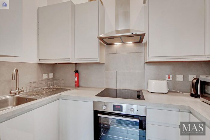 2 Bedroom Flat To Rent In Talgarth Road, West Kensington, W14