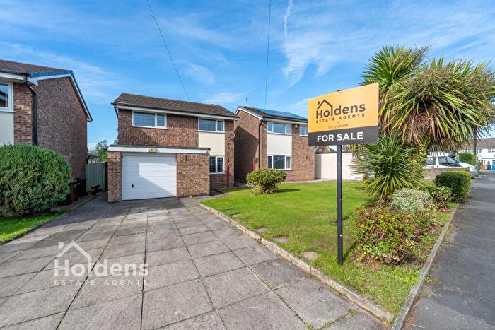 3 Bedroom Detached House For Sale In Stoney Holt, Clayton-le-Woods, PR25